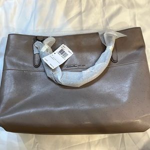 NWT coach leather Bergen napanil bag